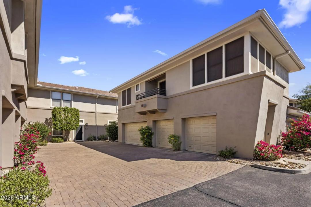 Real Estate Picture 18