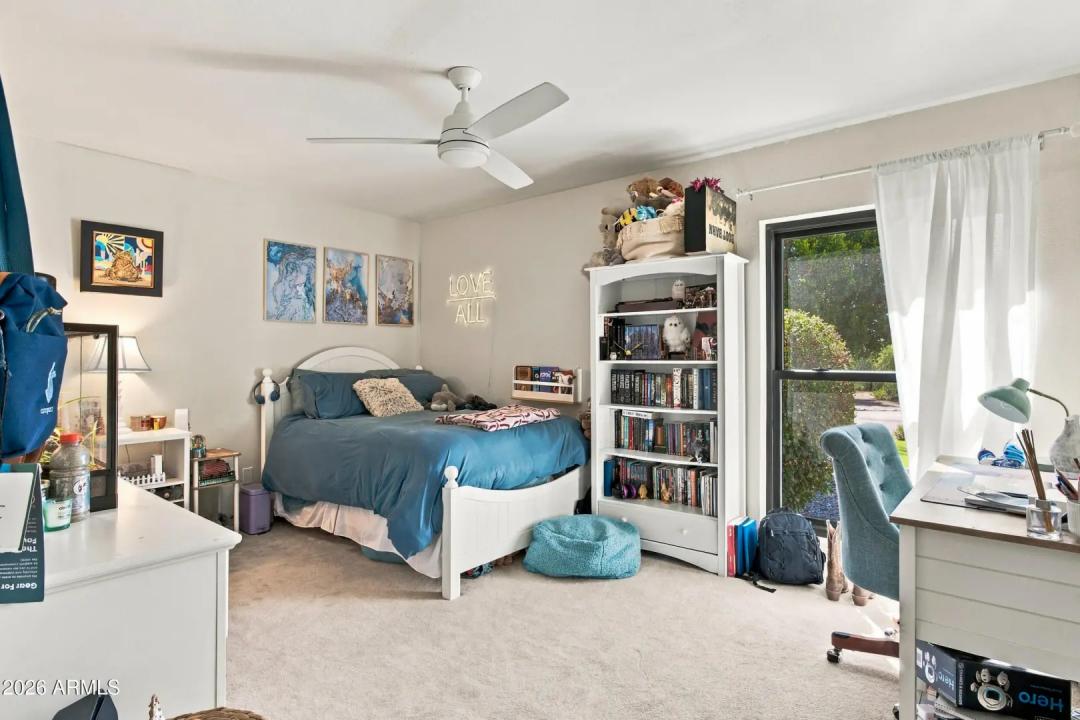 Real Estate Picture 23