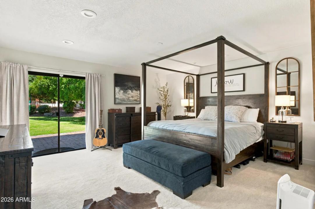Real Estate Picture 17