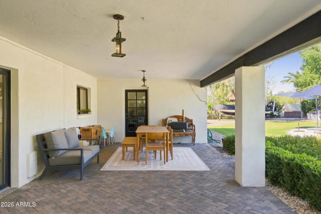 Real Estate Picture 30