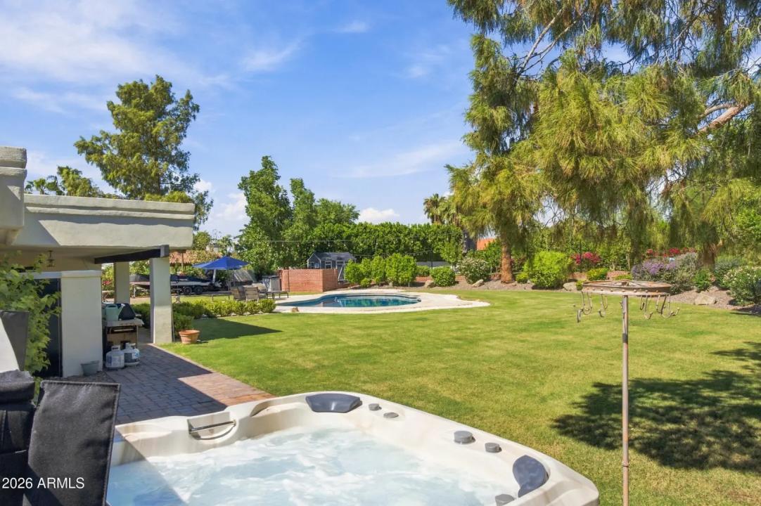 Real Estate Picture 33