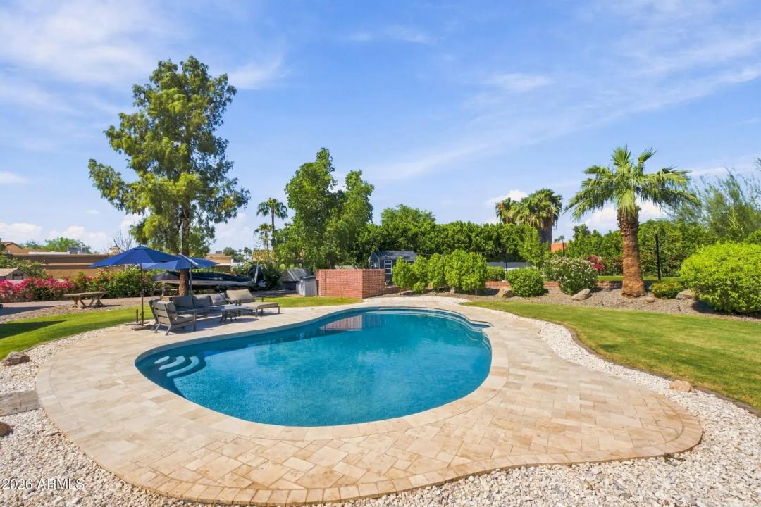 Real Estate Picture 34