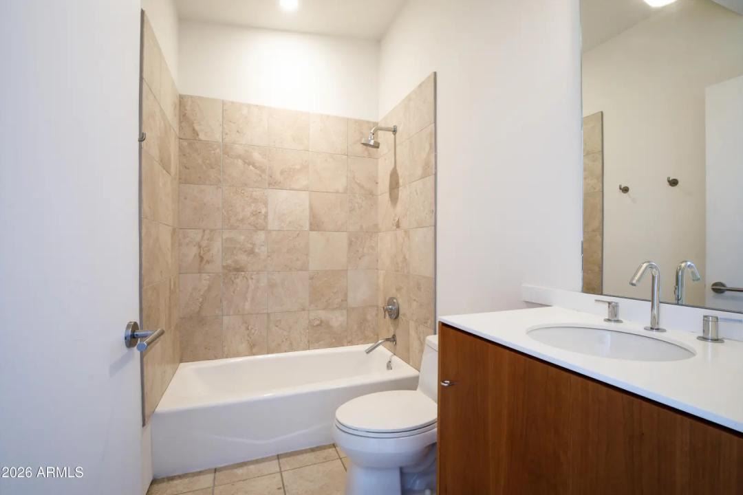 Real Estate Picture 20