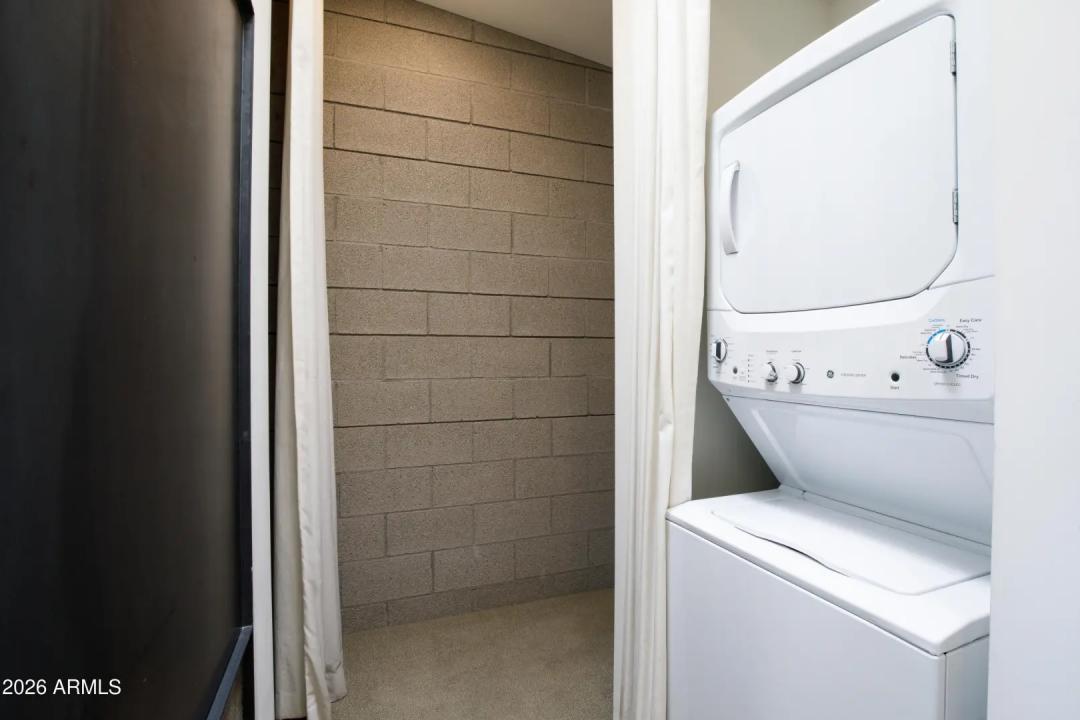 Real Estate Picture 22