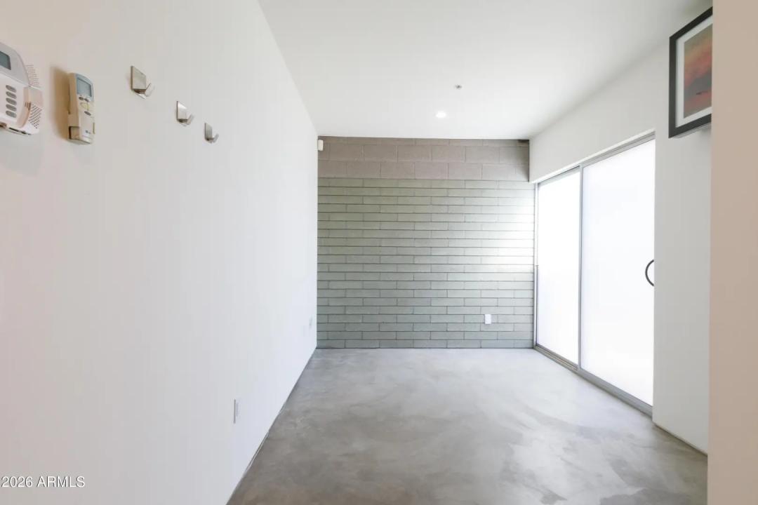 Real Estate Picture 11