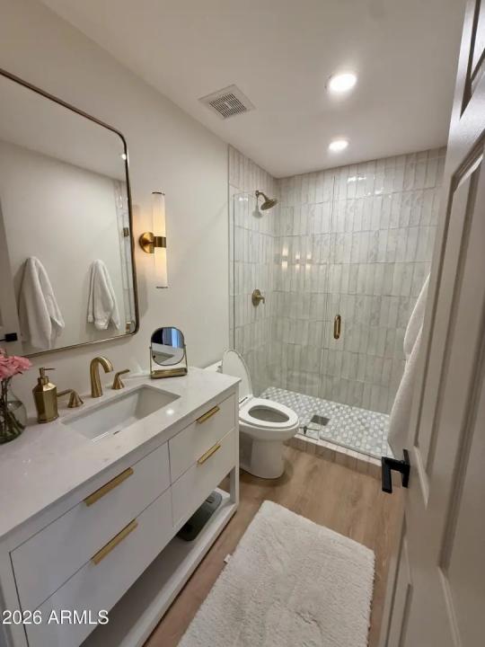 Real Estate Picture 10