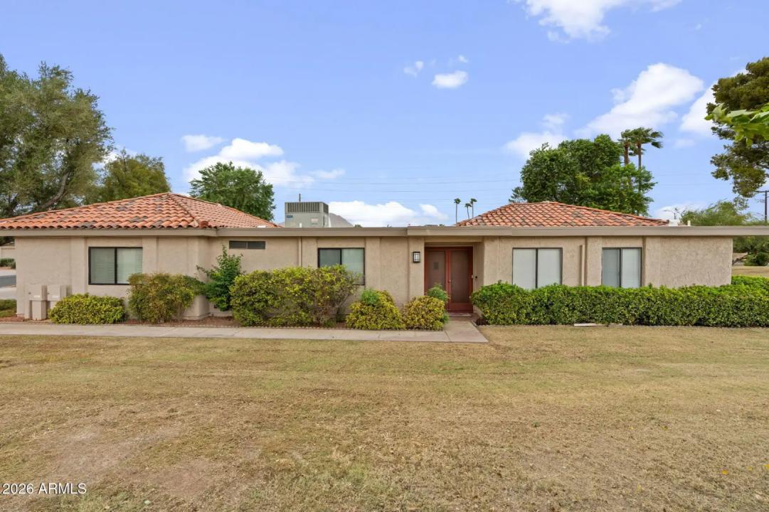 Real Estate Picture 1