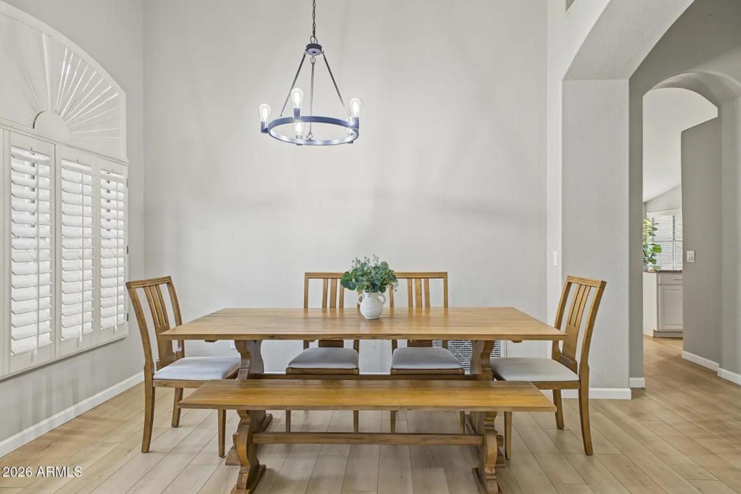 Real Estate Picture 7