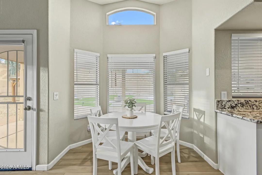 Real Estate Picture 15