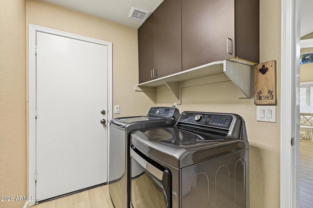 Real Estate Picture 29