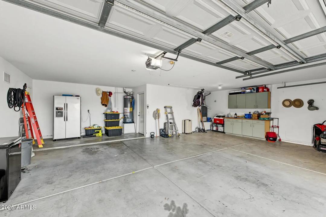 Real Estate Picture 30