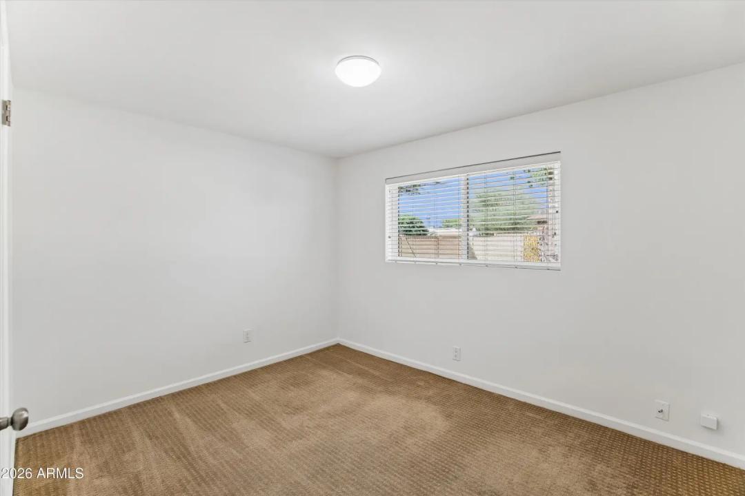 Real Estate Picture 28