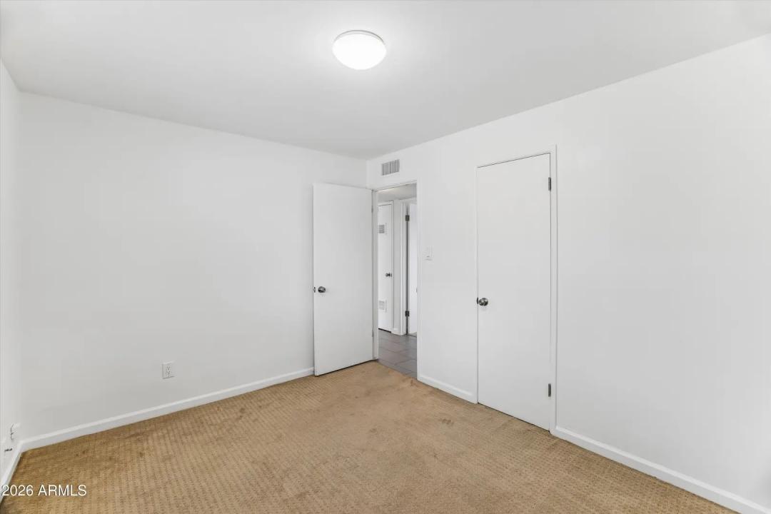 Real Estate Picture 29
