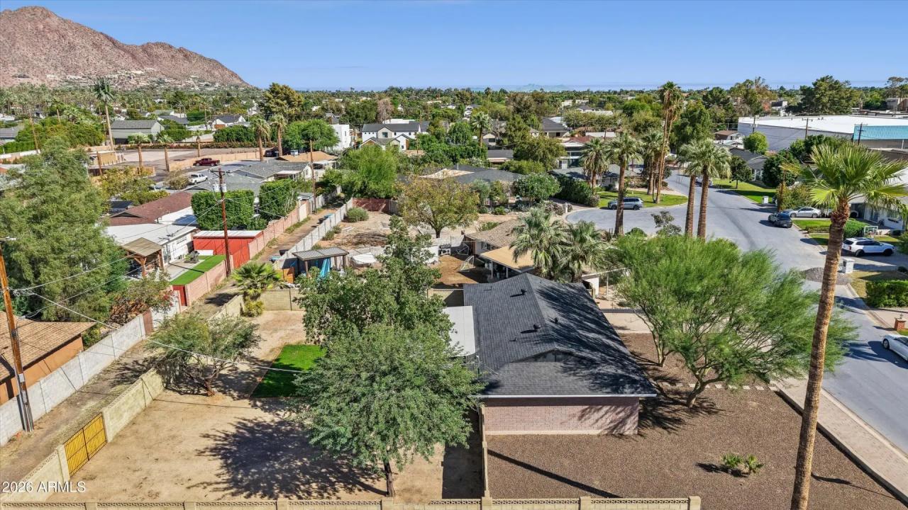 Real Estate Picture 60