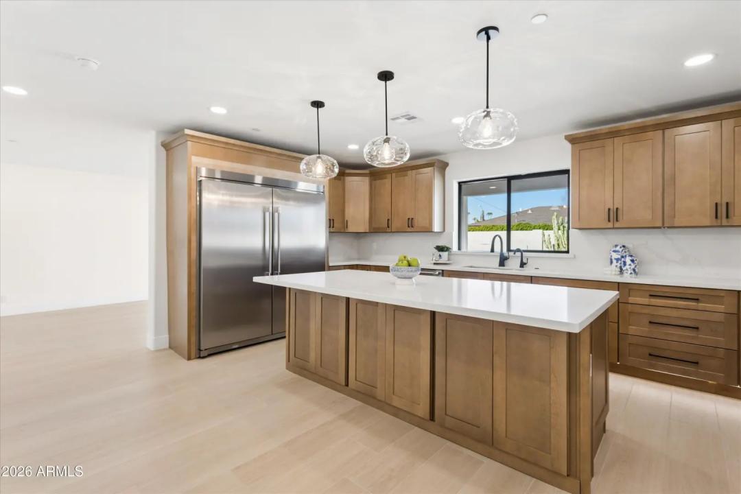 Real Estate Picture 10