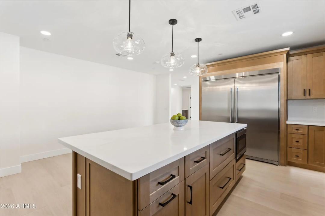Real Estate Picture 14