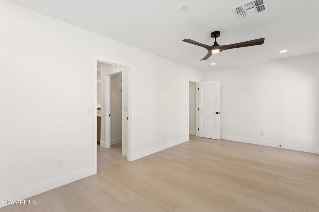 Real Estate Picture 27