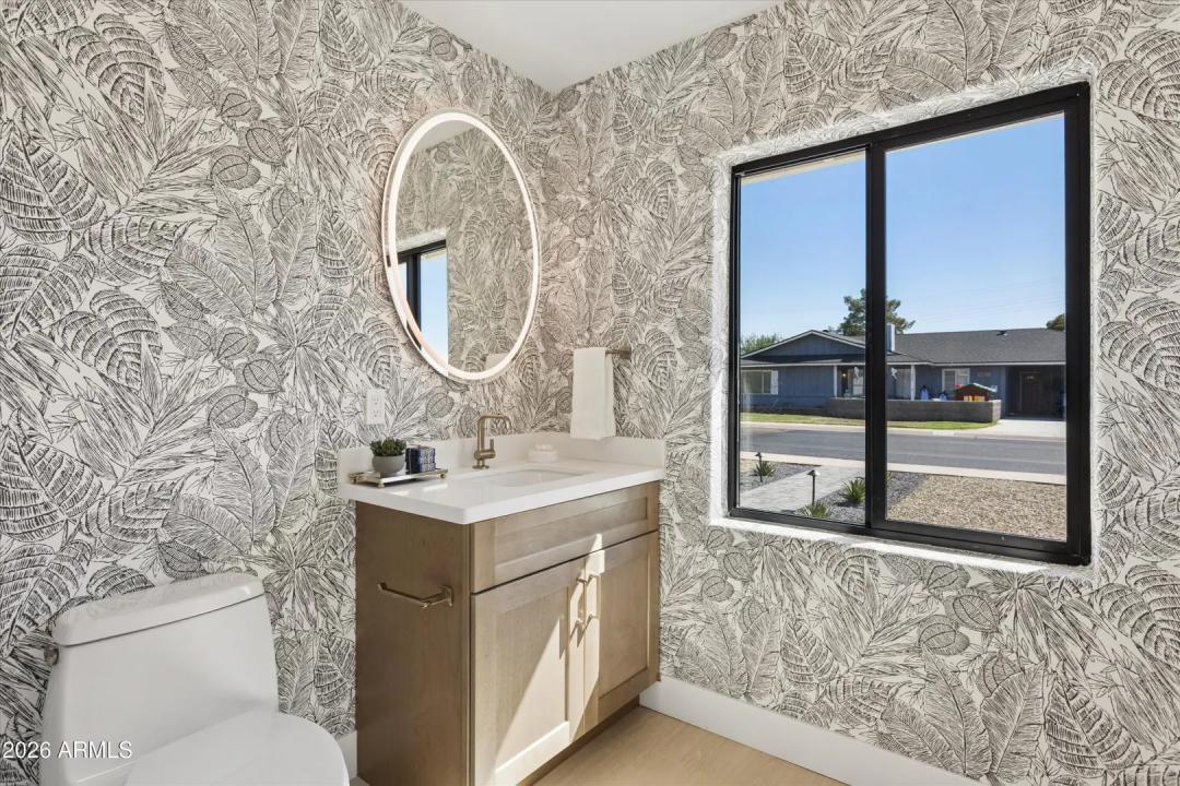 Real Estate Picture 36