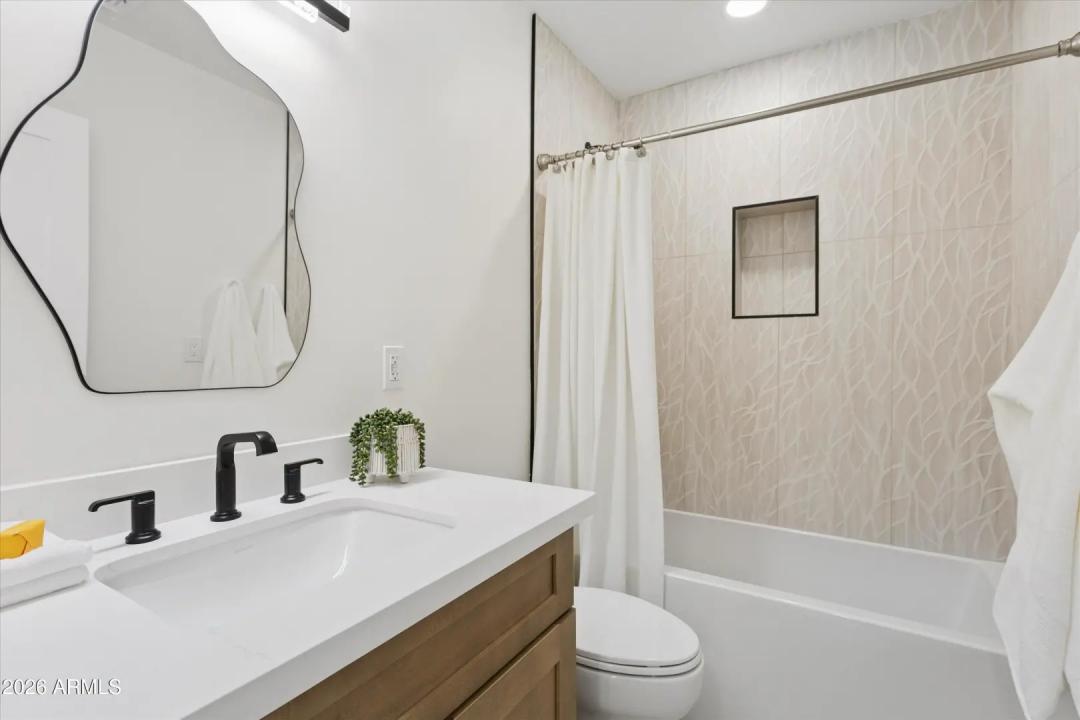 Real Estate Picture 41
