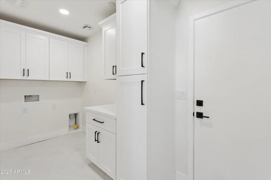 Real Estate Picture 42