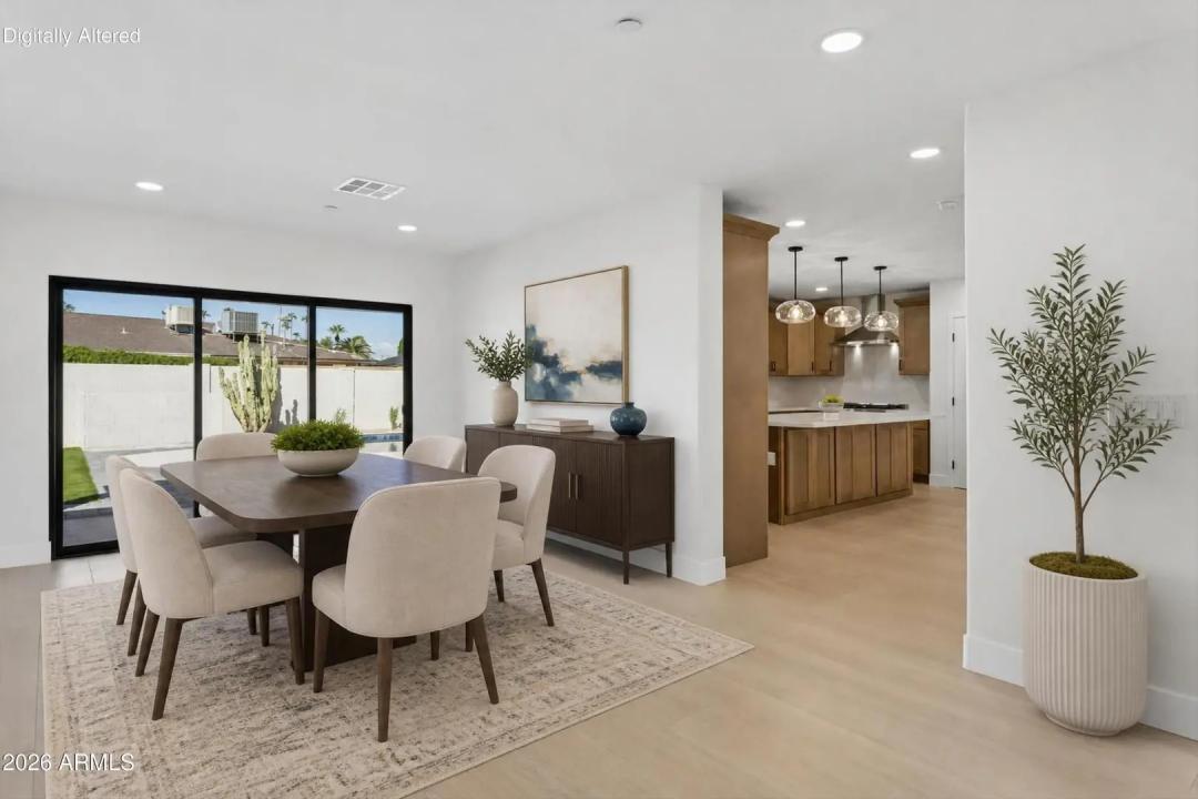 Real Estate Picture 5
