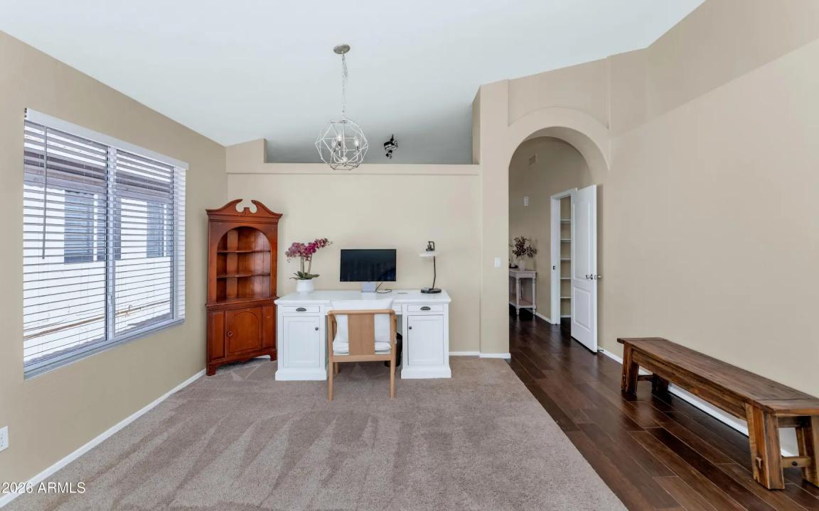 Real Estate Picture 3