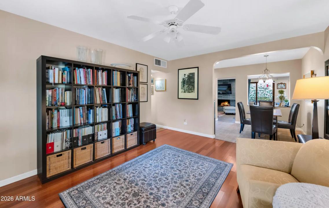 Real Estate Picture 5