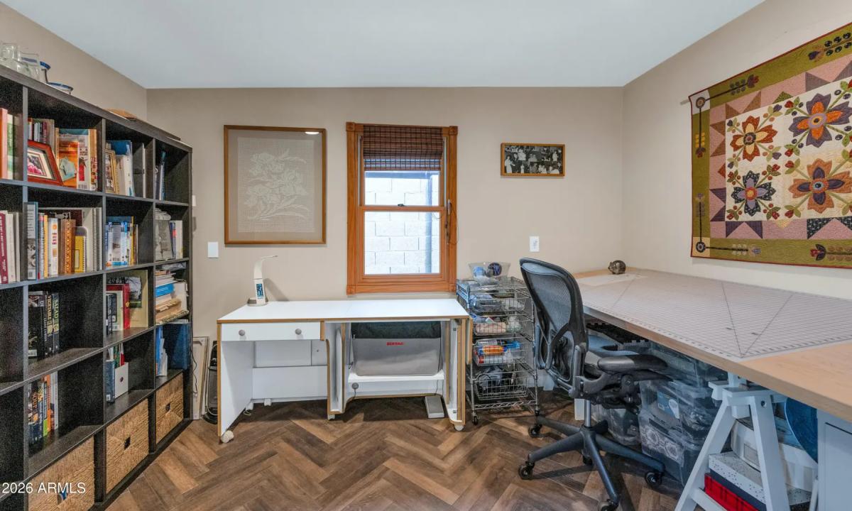 Real Estate Picture 15