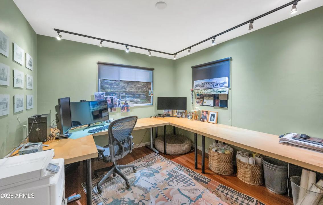 Real Estate Picture 21