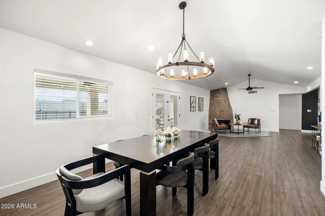 Real Estate Picture 9