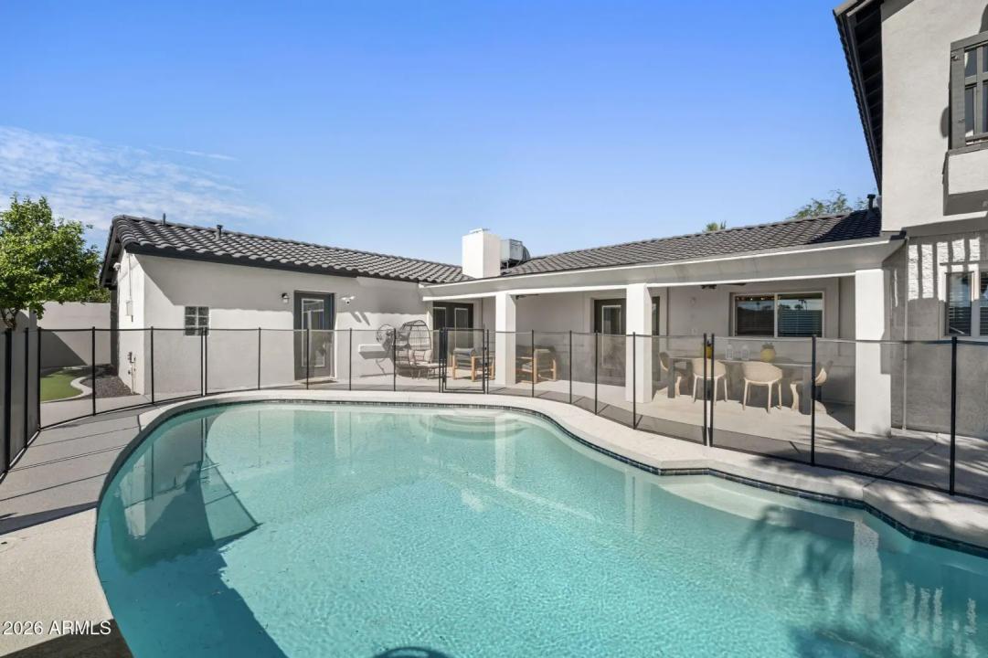 Real Estate Picture 19