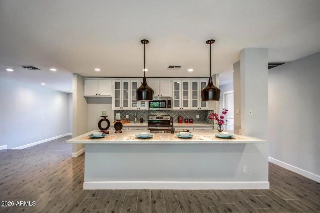 Real Estate Picture 2