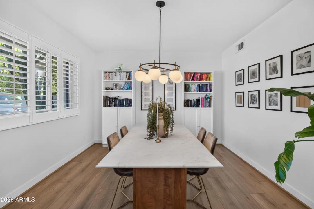 Real Estate Picture 6