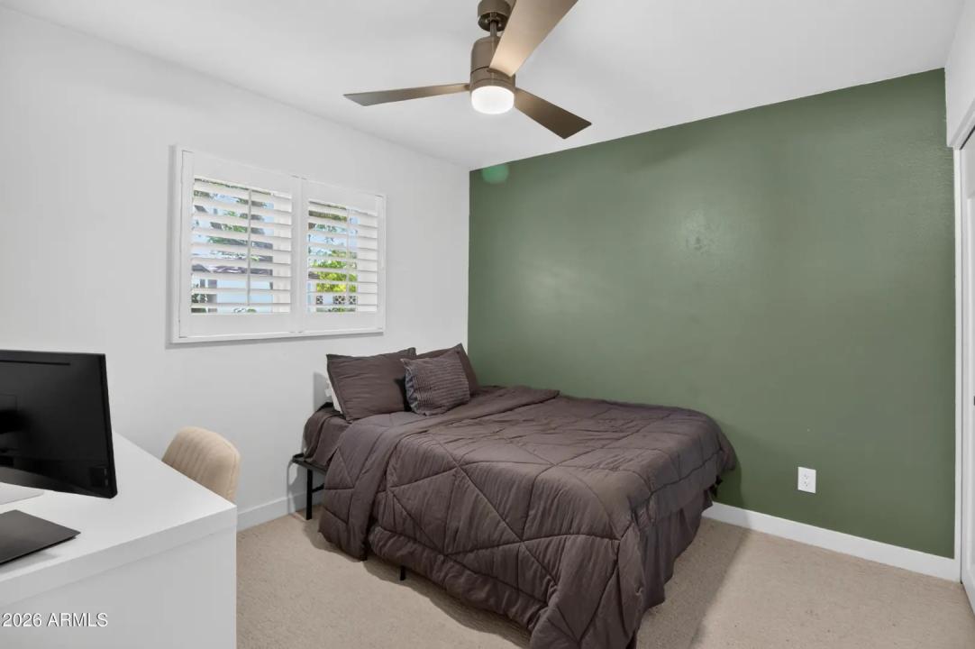 Real Estate Picture 27