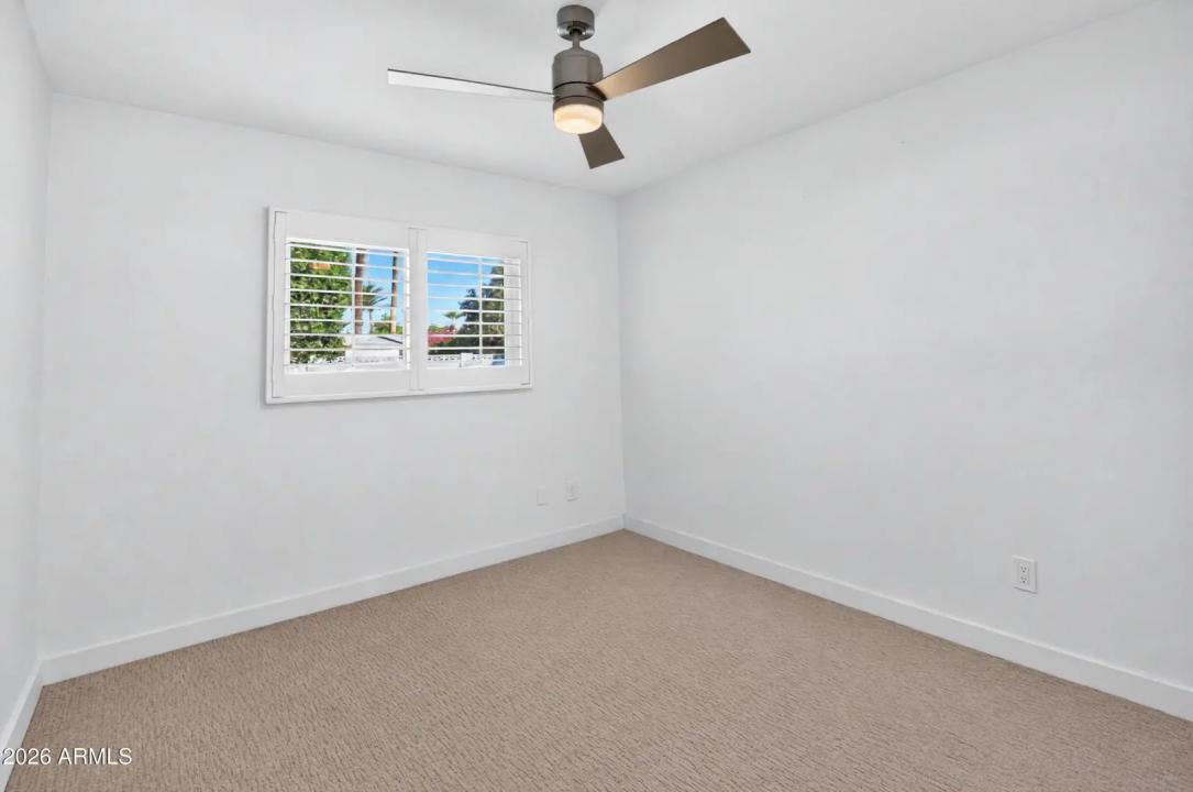 Real Estate Picture 29