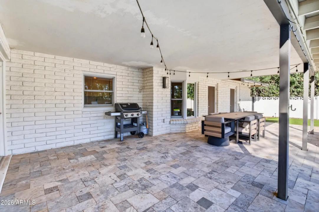 Real Estate Picture 30