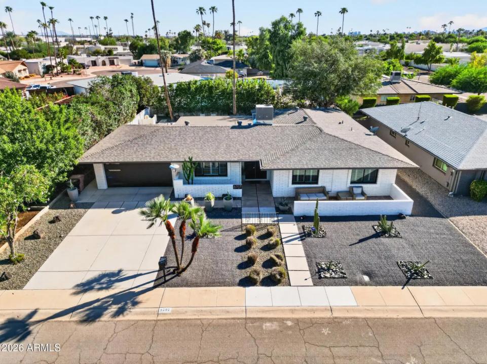 Real Estate Picture 2