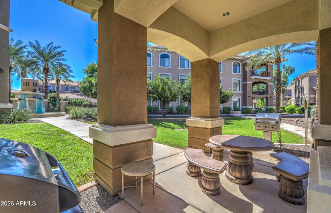 Real Estate Picture 30