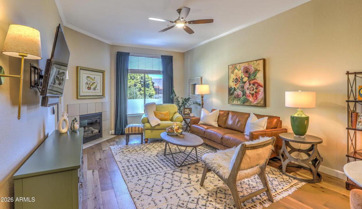 Real Estate Picture 9