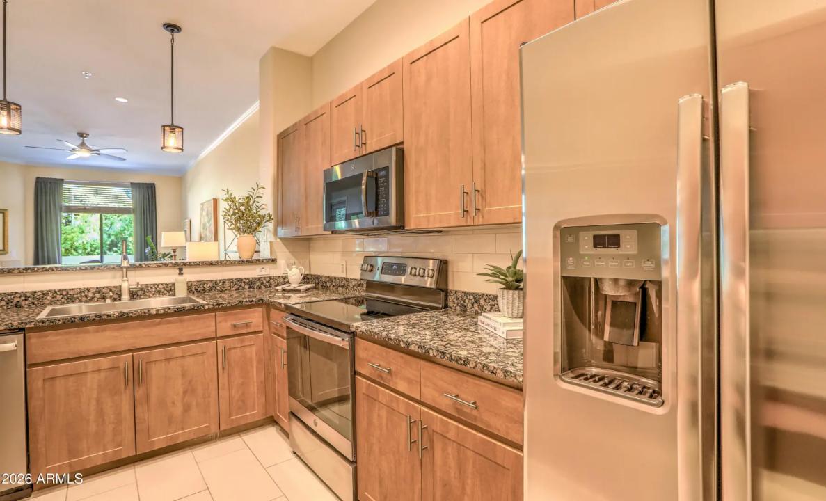 Real Estate Picture 15