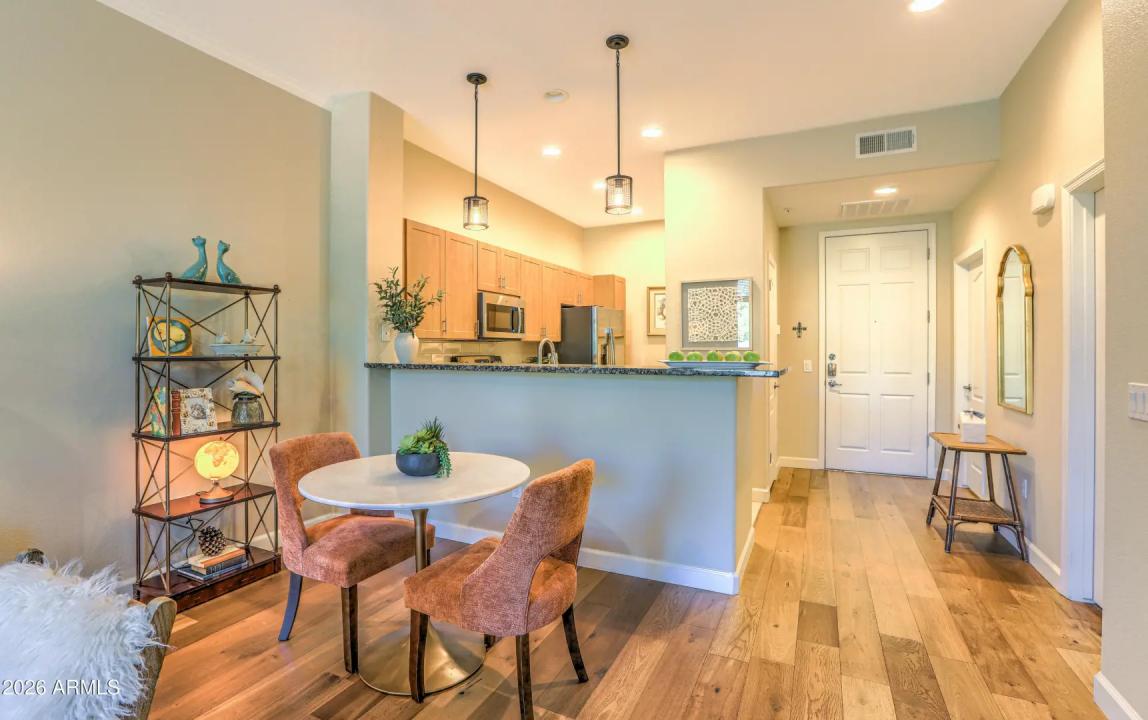Real Estate Picture 10