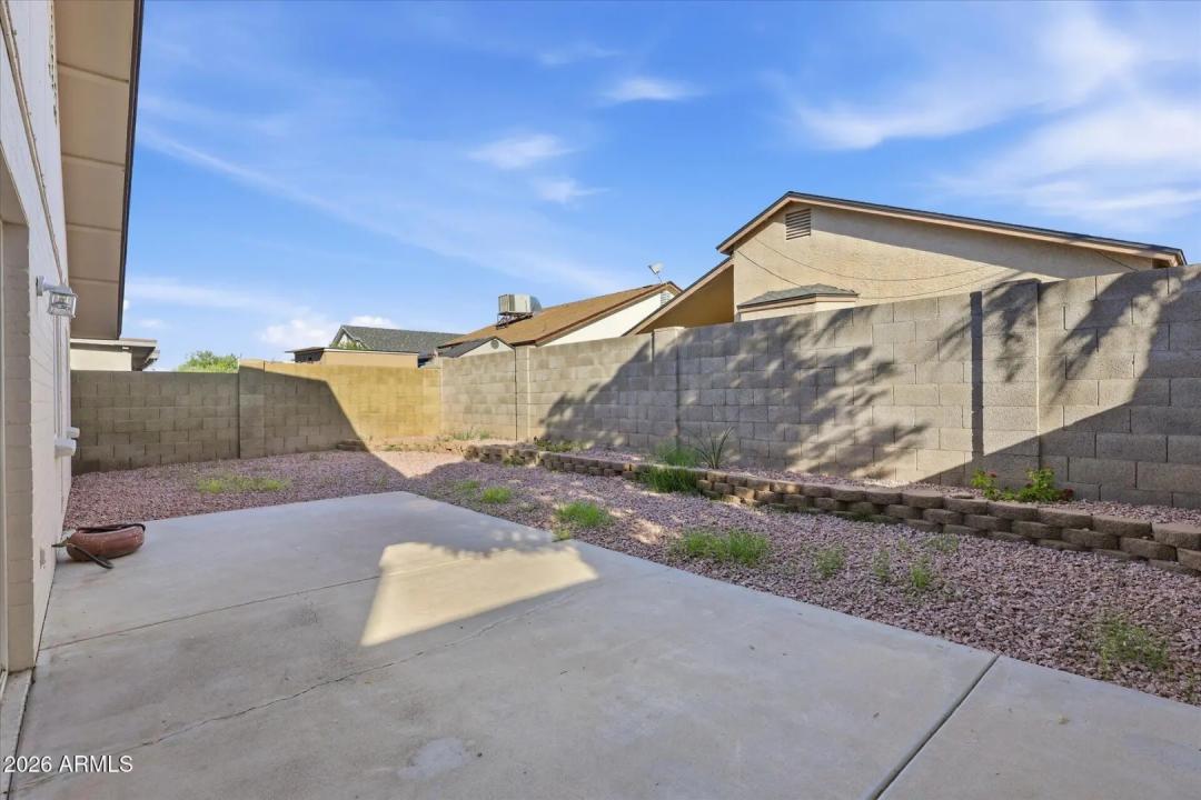Real Estate Picture 30