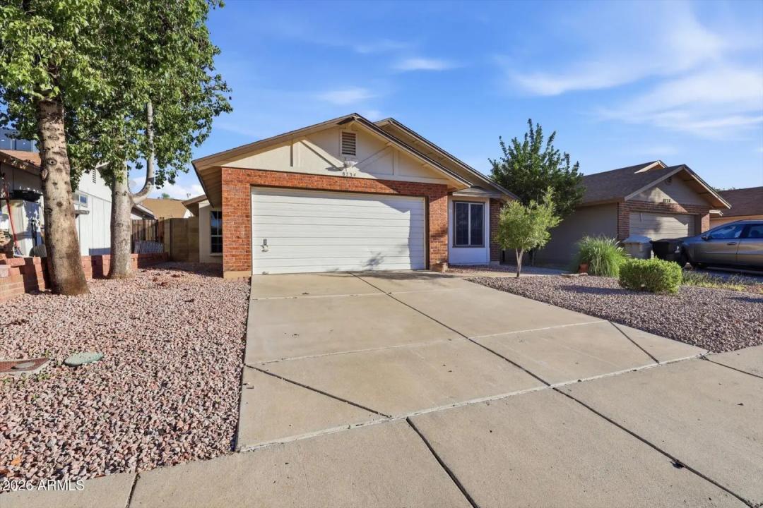 Real Estate Picture 33