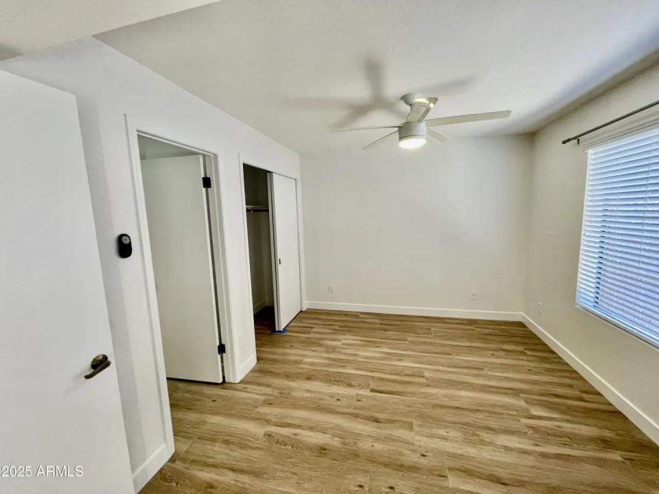 Real Estate Picture 13