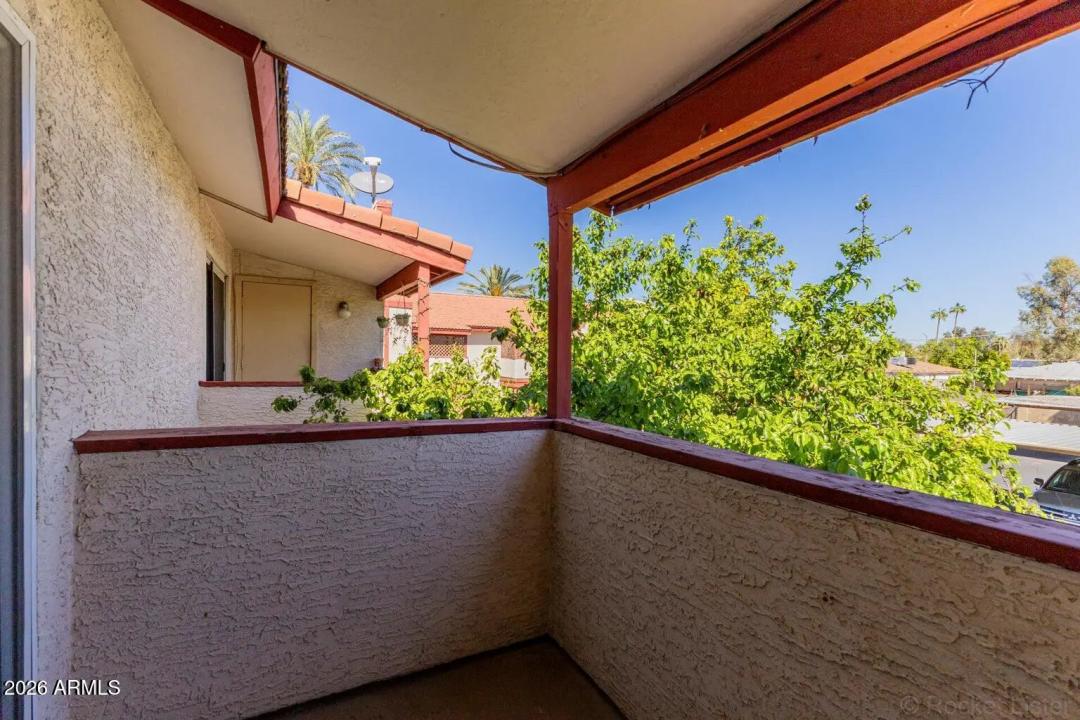 Real Estate Picture 20