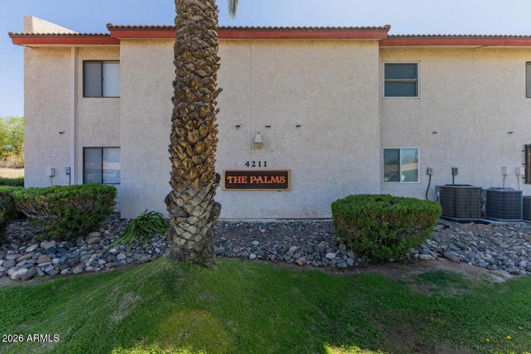 Real Estate Picture 22
