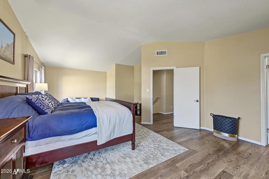 Real Estate Picture 21