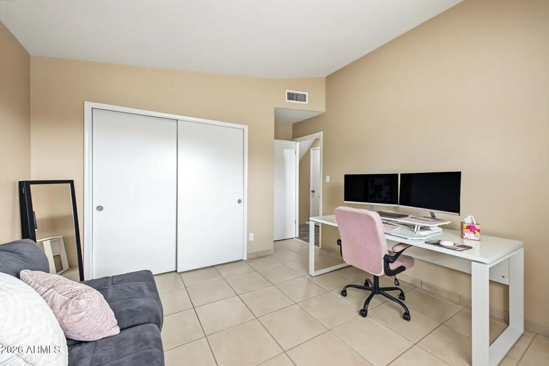 Real Estate Picture 32