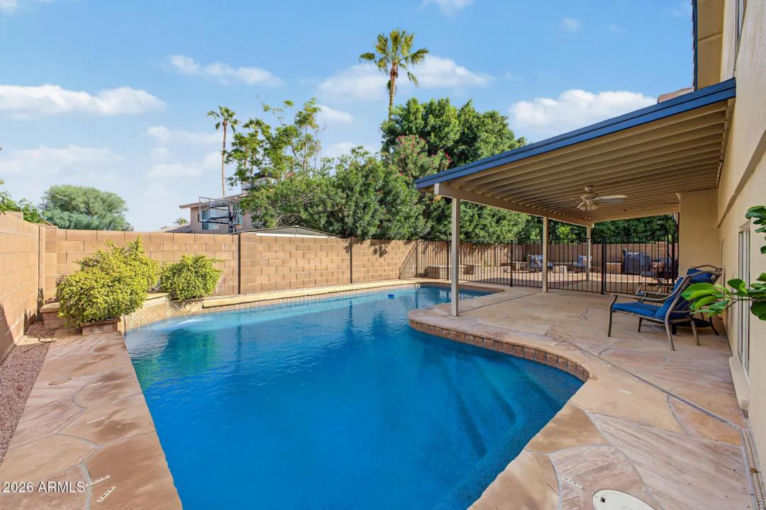 Real Estate Picture 2