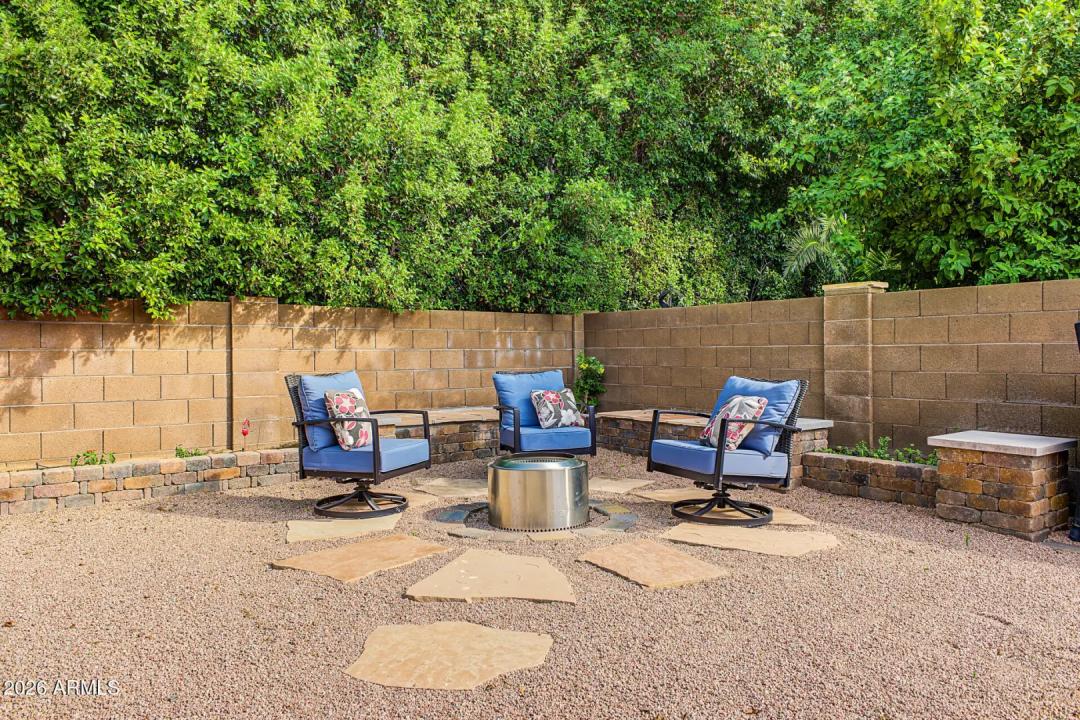 Real Estate Picture 37